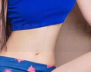 爱尤物 – 小尤奈的“免费天台专享”：这里有无敌美图，让你变身朋友圈焦点！