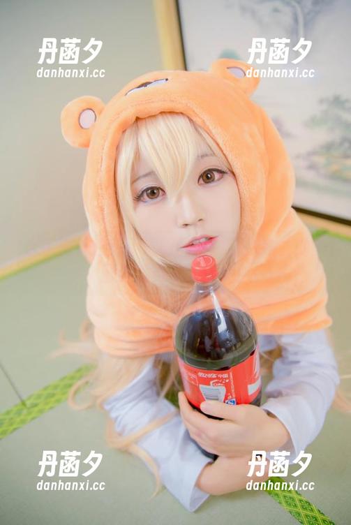 水手服？透明不透明的？白易子教主的美图合集真让人挠头！