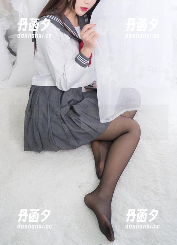 在线见证“白烨烨”调皮又放荡的badgirl图集，敢不敢点开？