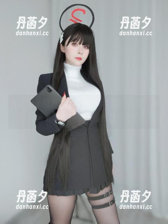 白银81 在无圣光的包围中,白银81的“御姐”套图逼格奇高,果然如传说一样!