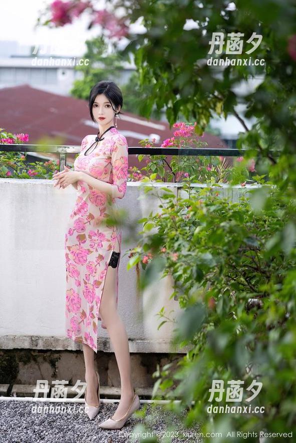秀人网 - Jennifer小若和她的毛衣，图库分享的奇妙搭配