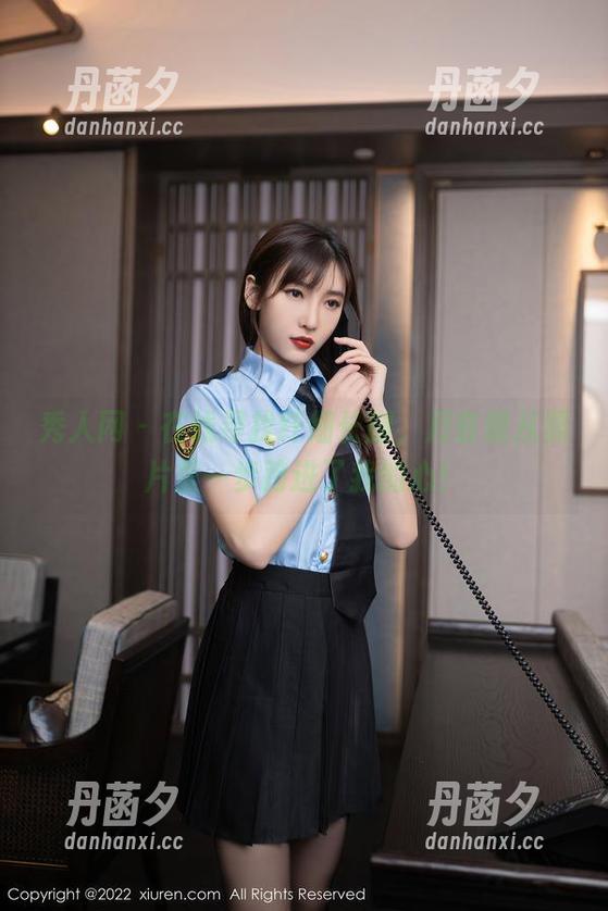 秀人网 - 在线寻找纤细长腿，月音瞳从照片里一步跨进了我的心！