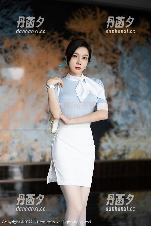 秀人网 - 糯美子Mini在线，别让女王的图集乍一看就“平静”！