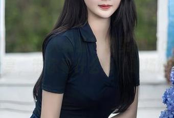 秀人网 – 打工人必看！绮里嘉Ula职业装套图分享，带你看什么叫‘职场爆表’！
