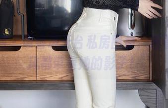 秀人网 – 谭睿琪天台私房图集，连看到的风都带着她的影子！