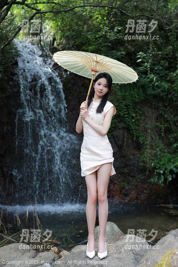 秀人网 - 更新啦！陈雅漫VICKY的白裙妖精梦，这回俘获了多少心？