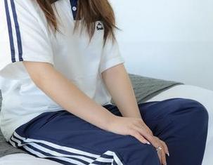 绮梦摄影 – 户外里的小代“福利”图，风景太美，我都分心了。