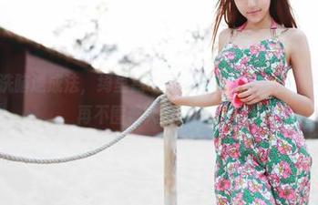 美媛馆 – 洗脑速成法，绮里嘉Carina的自拍套图，一组下来，再不围着人群转圈了！