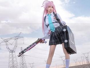泳池新风尚，艾西Aiwest图集更新：最不适合作泳的姿势，你信吗？