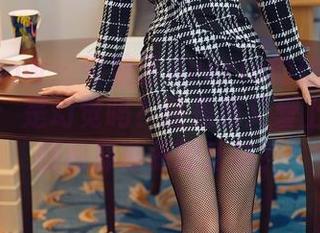 花漾show – 柴婉艺Averie的丝袜高清写真集：是幻觉吗？还是我又爱上了这双腿和那薄薄的丝袜？