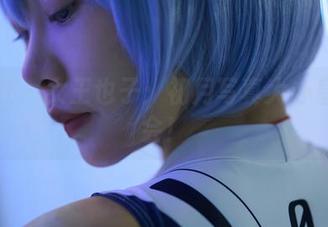 蜜桃社 – 女王也子：初月写真大办皇家聚会！