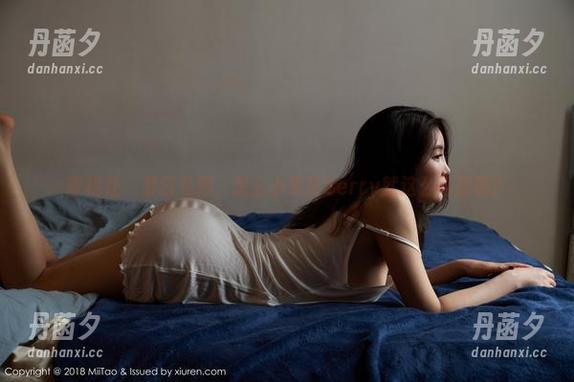 蜜桃社 - 夏日私拍，怎么小草莓Berry就这么闪耀呢？