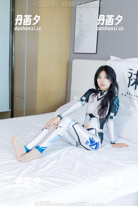 袜啵啵-小甜豆 袜啵啵 - 让人想入非非的肉丝:小甜豆图册终于来了