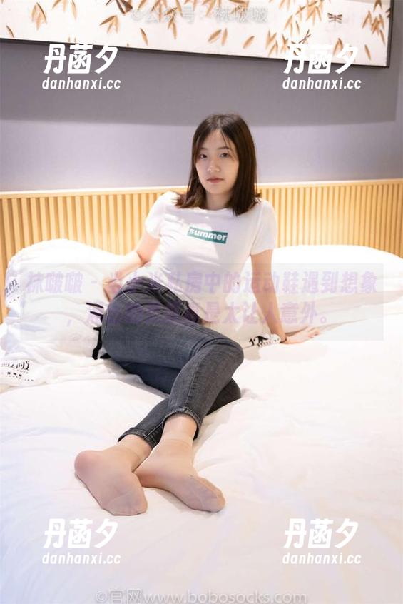 袜啵啵 - 当小米私房中的运动鞋遇到想象，涌出的灵感真是太让人意外。