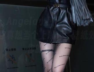 语画界 – Angela小热巴的OL职业装，高清到让你真想当个上班族，壁纸效果秒杀你的桌面。