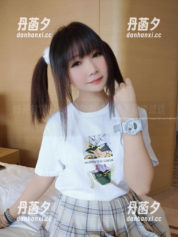 翻开铭铭kizami的图集，绝不可错过这只活蹦乱跳的Bunnygirl！