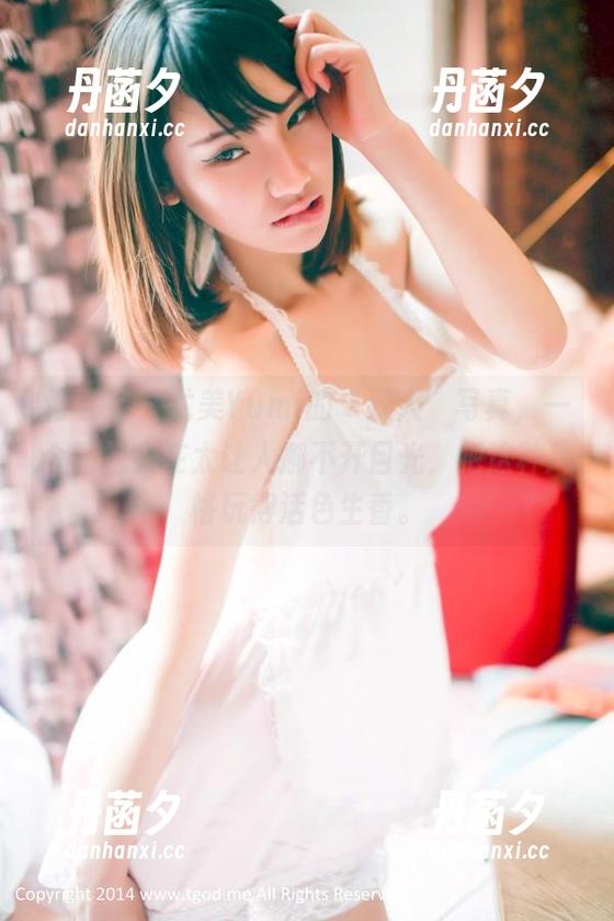 青豆客 - 尤美Yumi的“双人”写真，一个图包实在太让人挪不开目光，把这种风格玩得活色生香。