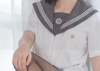 别小看面饼仙儿假过膝，免费套图里有意思的细节等你来！