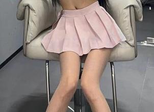 微密圈 – 黎允熙baby全集在这儿，热锅冷油间的厨娘日常，有点别样的诱惑。