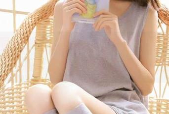 微密圈 – 黎允熙baby的吊带不是一般的吊，直接带你进入疯狂的原图之旅！