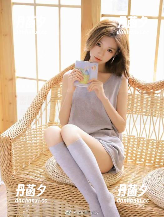 微密圈 - 黎允熙baby的吊带不是一般的吊，直接带你进入疯狂的原图之旅！